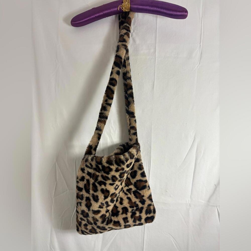 Y2K Style Fuzzy Faux Fur Leopard Print Cross Body Bag‎ 10 X 10"